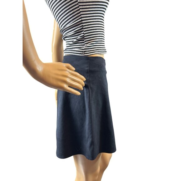 KENDALL + KYLIE Microsuede Button Front Mini-Skirt in Faded Black Size Small - Picture 4 of 6